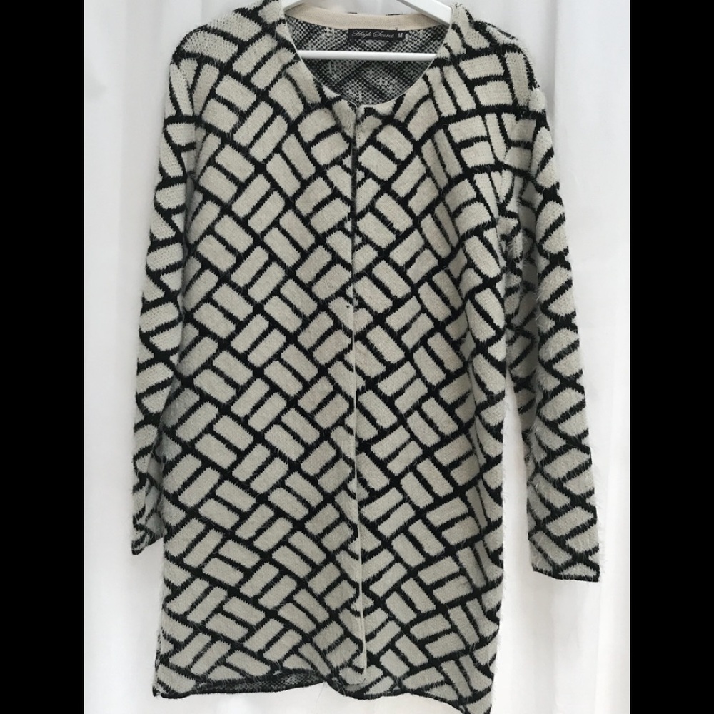 High Secret black & white graphic sweater coat, M